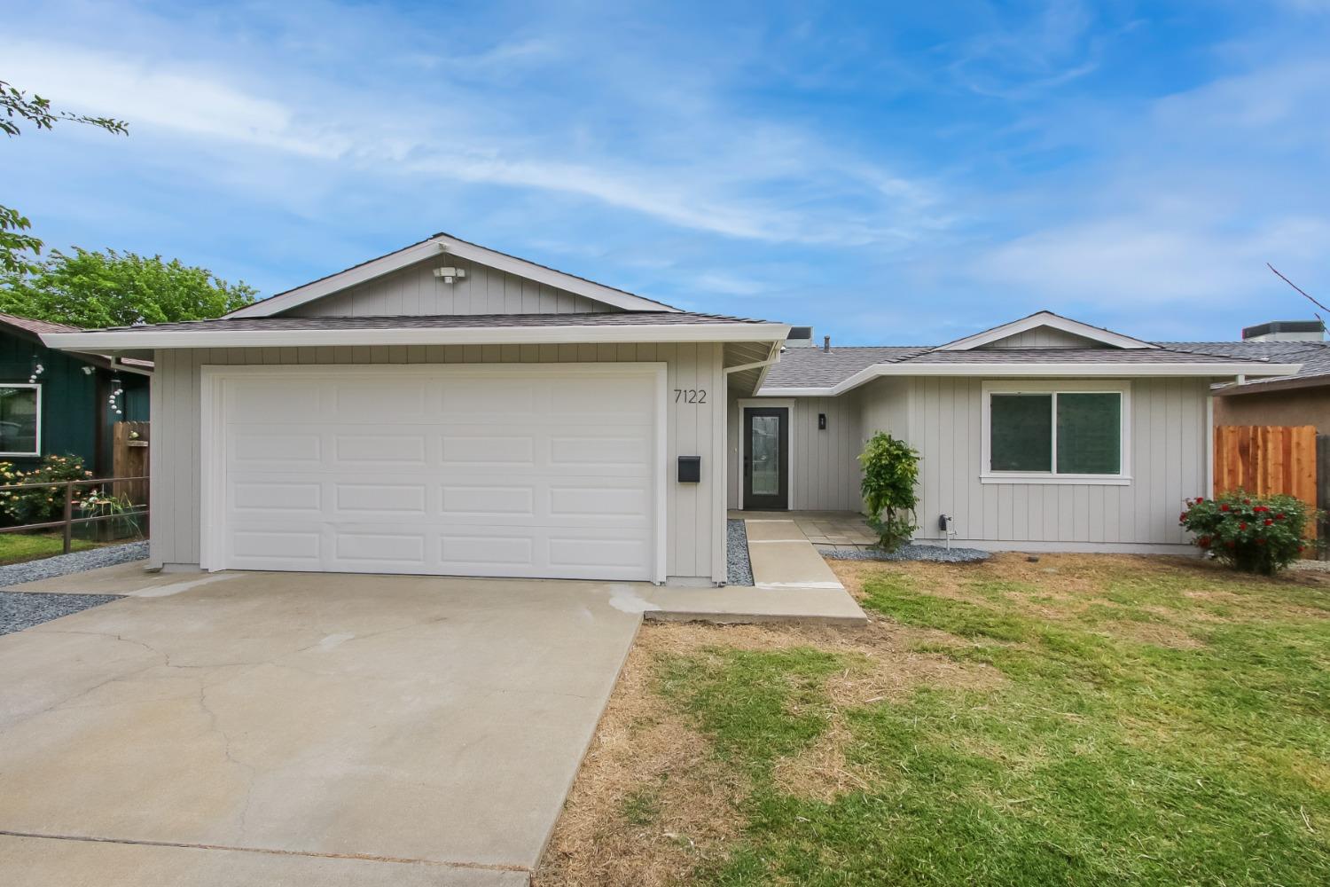 Detail Gallery Image 2 of 41 For 7122 7th St, Rio Linda,  CA 95673 - 3 Beds | 2 Baths