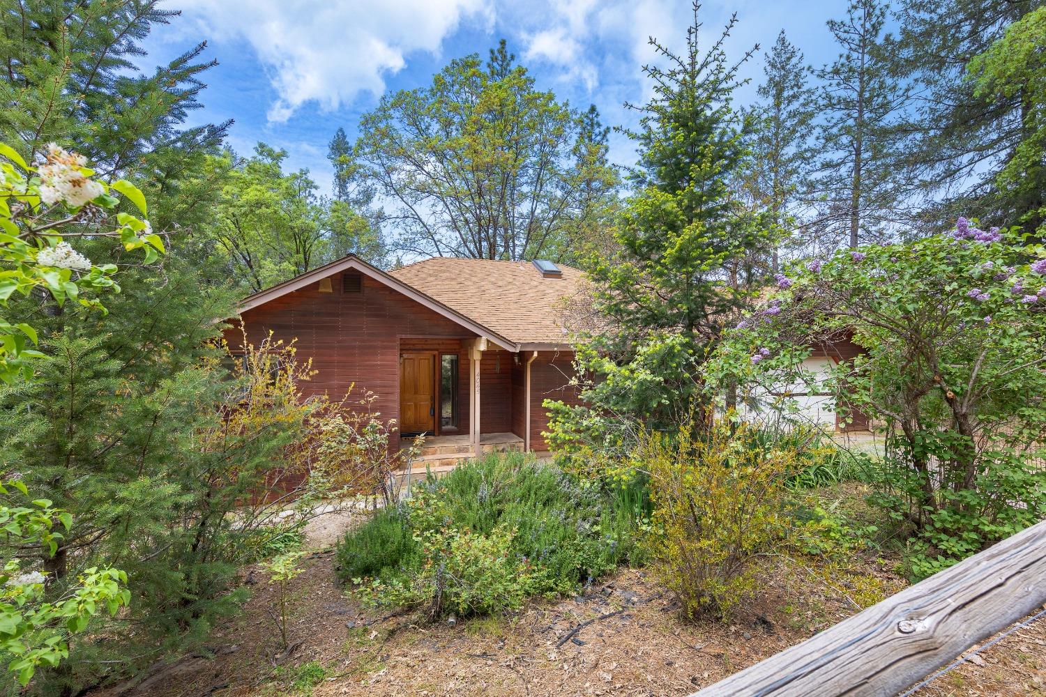 Photo of 4045 Pine Mountain Rd in Foresthill, CA