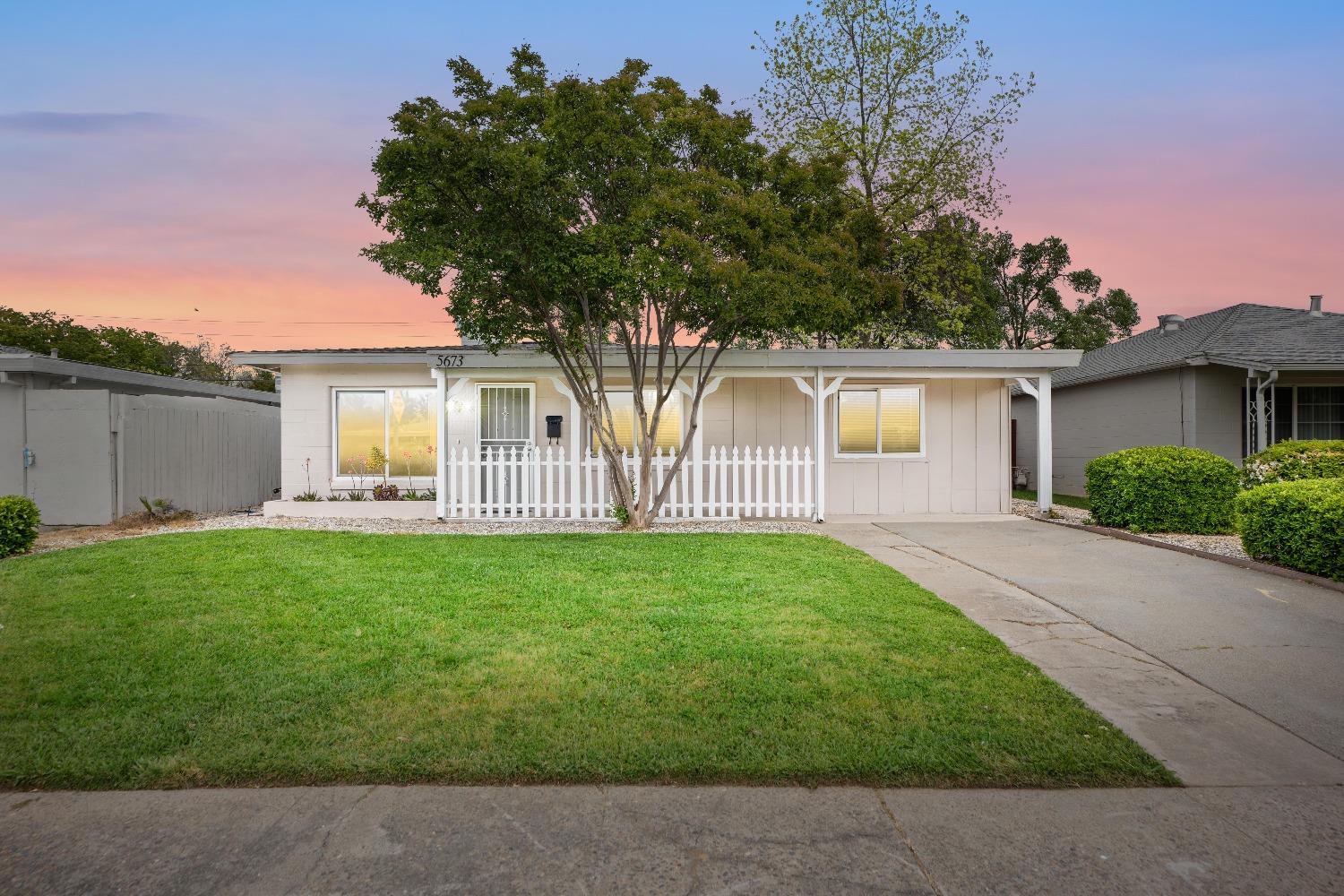 Get ready to experience Sacramento living in the highly sought neighborhood of Mangan Park! This cha