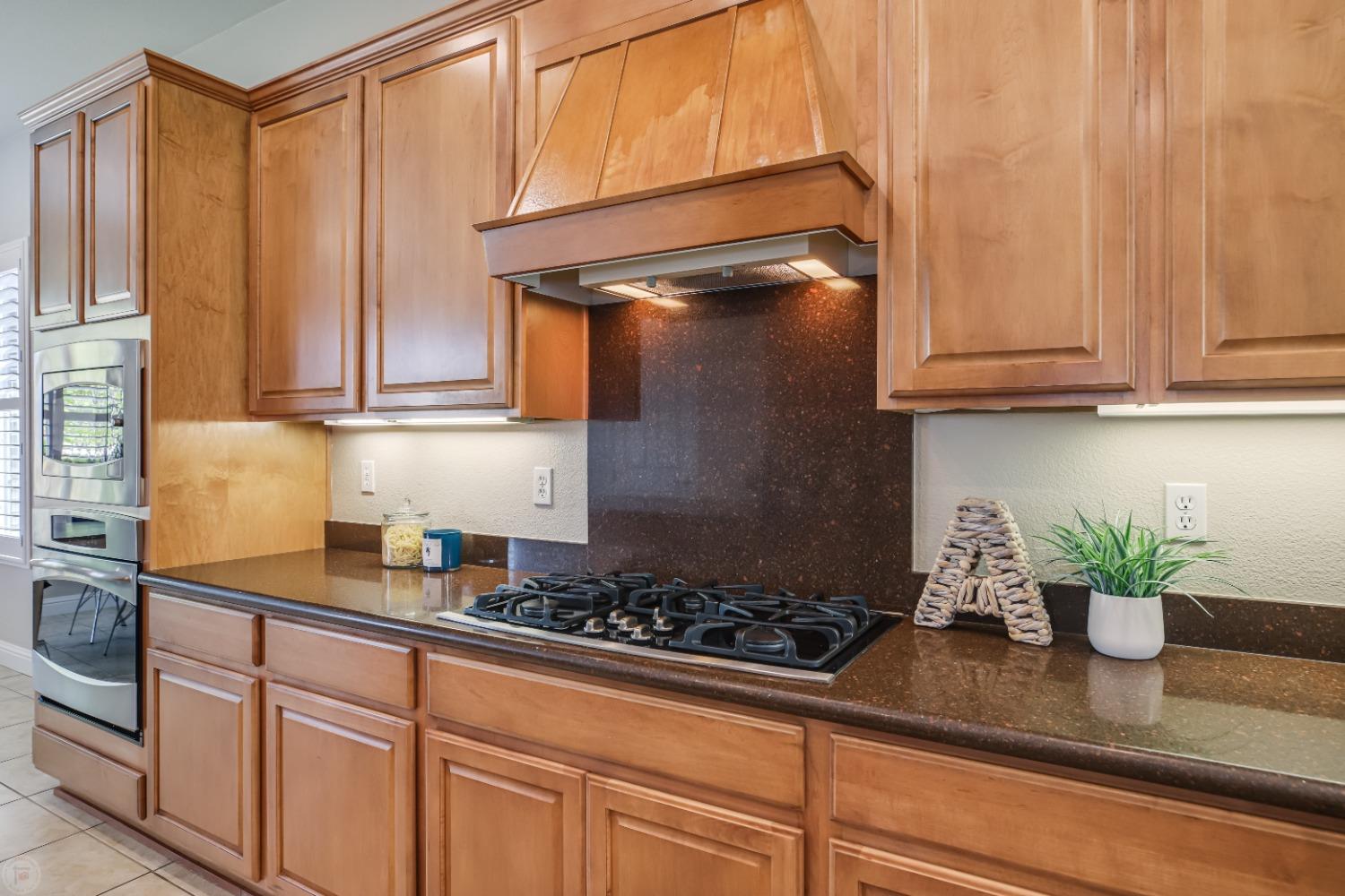Detail Gallery Image 22 of 93 For 2411 Belle Glade Ln, Manteca,  CA 95336 - 2 Beds | 2/1 Baths