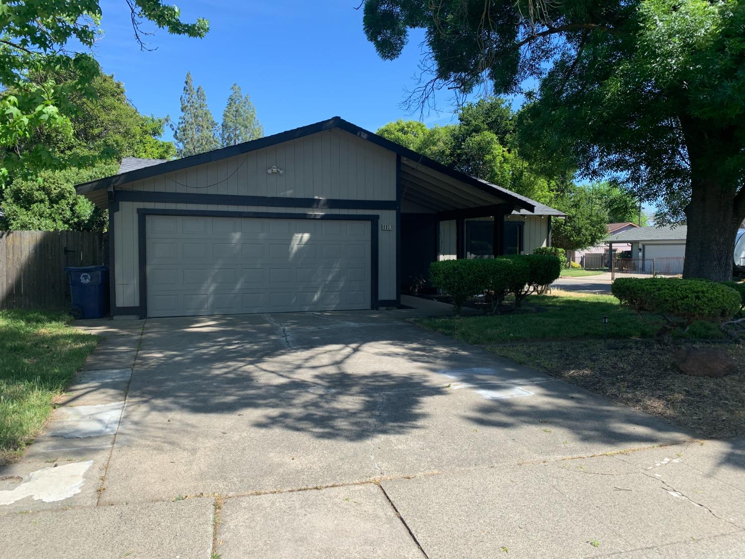 3 bedroom, 2 bath, 2 car garage. Newer roof. This property is a cosmetic fixer. Seller prefers AS-IS