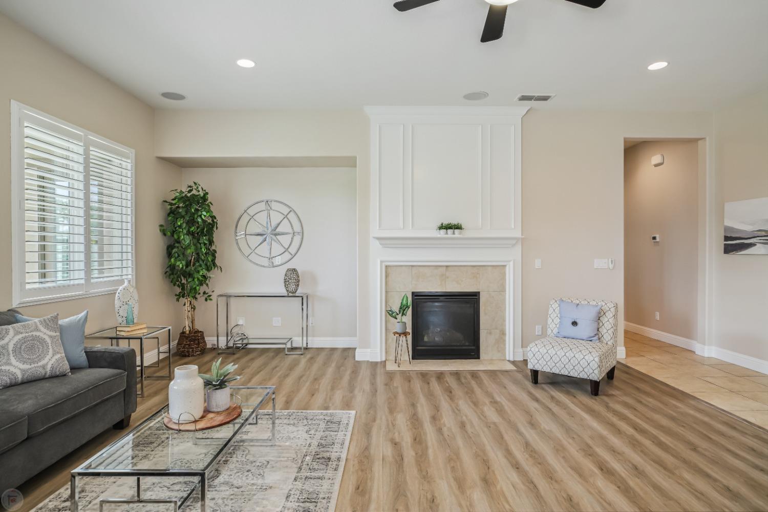 Detail Gallery Image 12 of 93 For 2411 Belle Glade Ln, Manteca,  CA 95336 - 2 Beds | 2/1 Baths