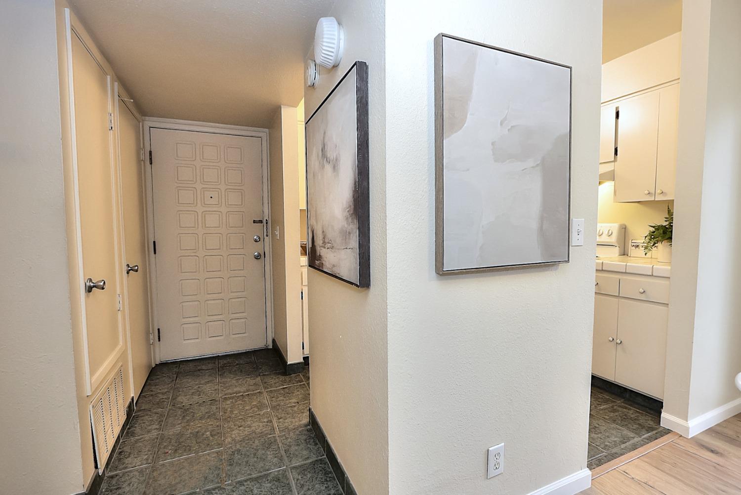 Detail Gallery Image 2 of 59 For 2950 Marconi Ave #108,  Sacramento,  CA 95821 - 1 Beds | 1 Baths