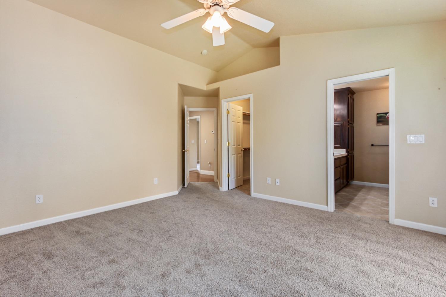 Detail Gallery Image 33 of 61 For 2635 Emerald Bay Dr, Davis,  CA 95618 - 3 Beds | 2 Baths