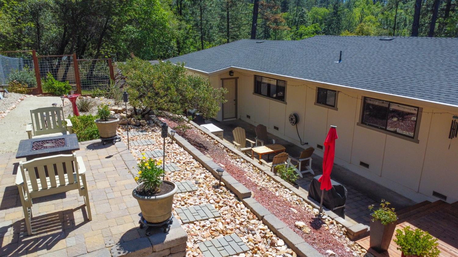 Detail Gallery Image 13 of 39 For 1066 Kimi Way, Placerville,  CA 95667 - 4 Beds | 2/1 Baths