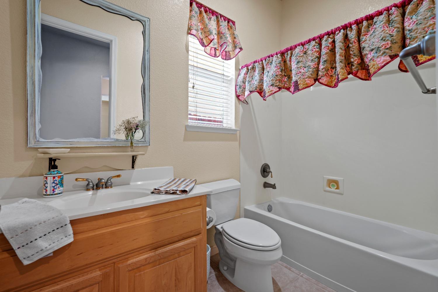 Detail Gallery Image 35 of 49 For 4020 Silver Star Ct, Rocklin,  CA 95765 - 2 Beds | 2 Baths