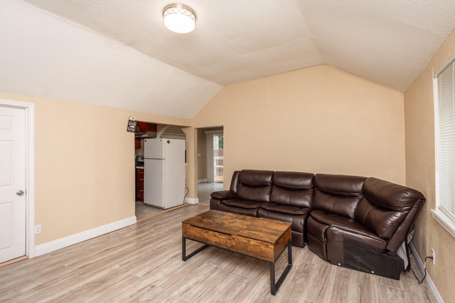 Detail Gallery Image 11 of 36 For 1115 Jean Ave, Sacramento,  CA 95838 - 3 Beds | 1 Baths