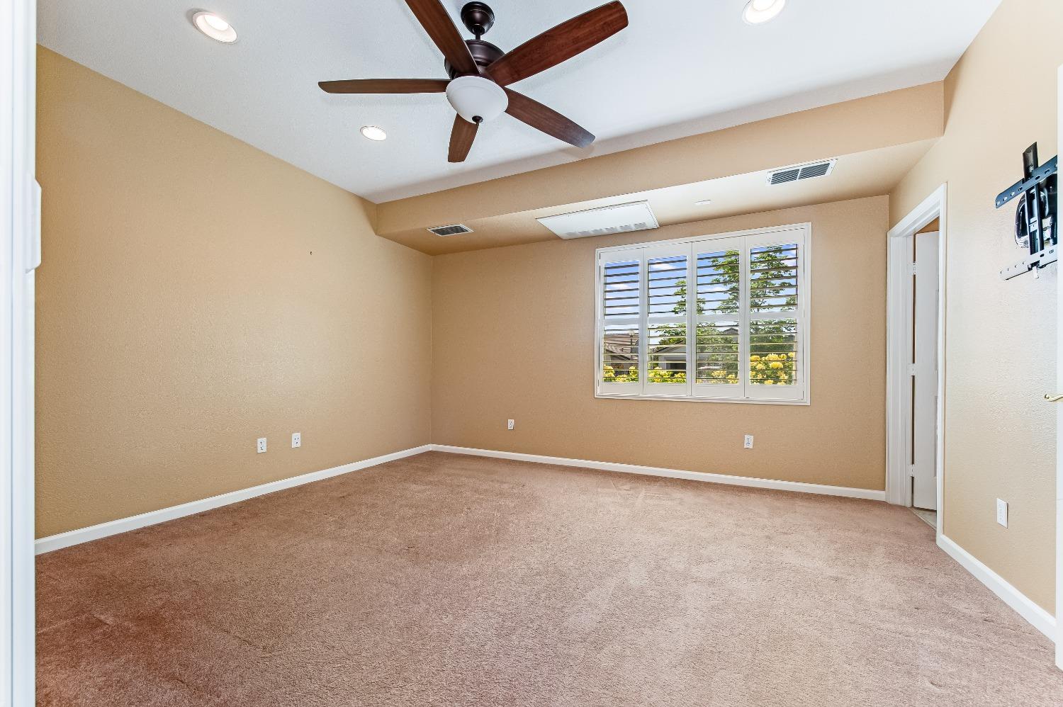 Detail Gallery Image 10 of 56 For 656 Gold Strike Ct, Lincoln,  CA 95648 - 2 Beds | 2 Baths
