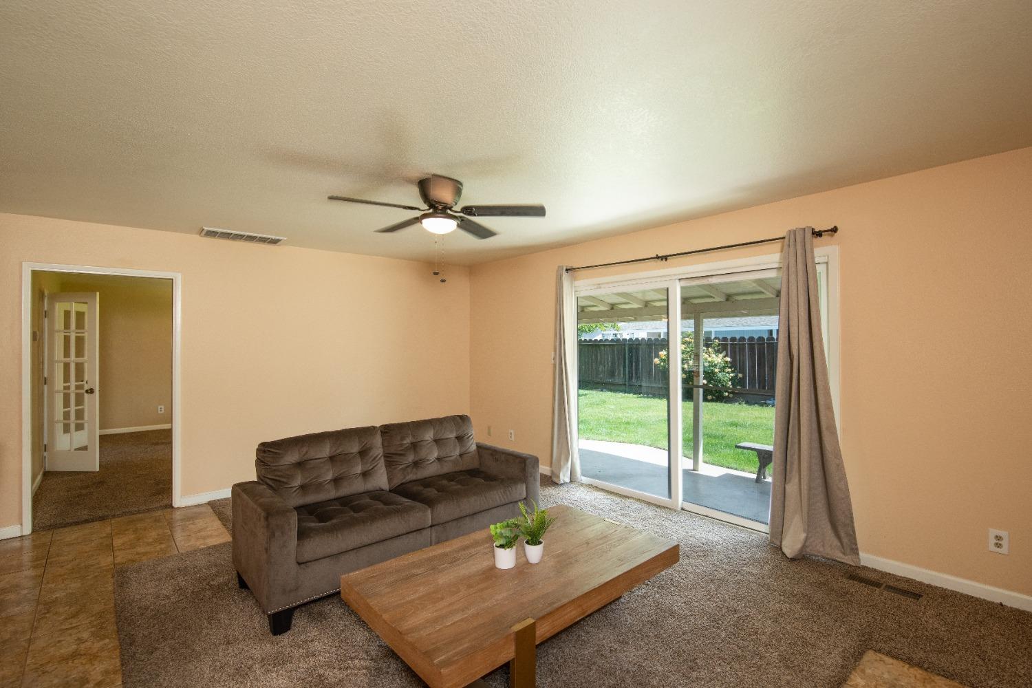 Detail Gallery Image 6 of 25 For 3400 Whitehorse Ave, Modesto,  CA 95350 - 3 Beds | 2 Baths