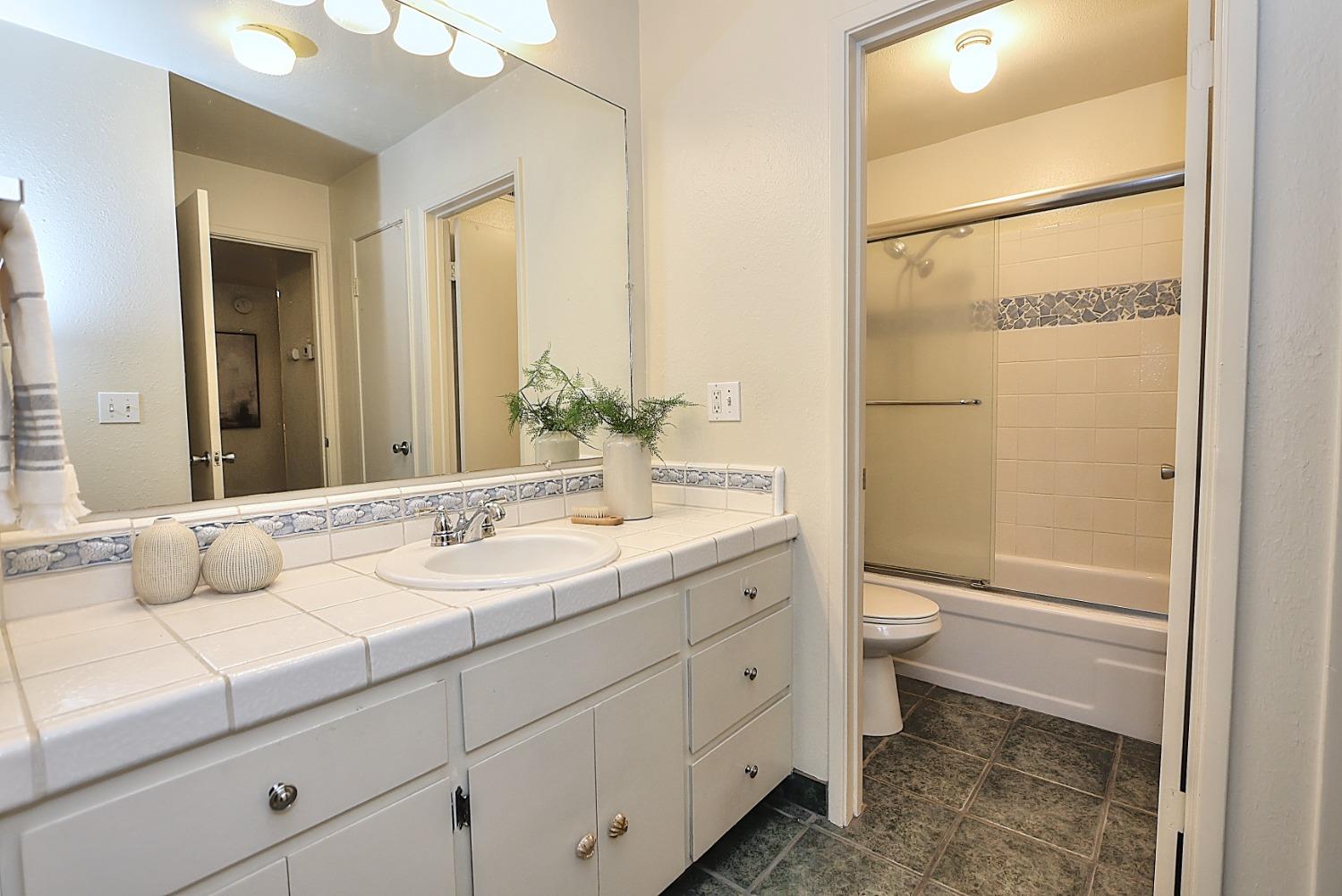 Detail Gallery Image 35 of 59 For 2950 Marconi Ave #108,  Sacramento,  CA 95821 - 1 Beds | 1 Baths