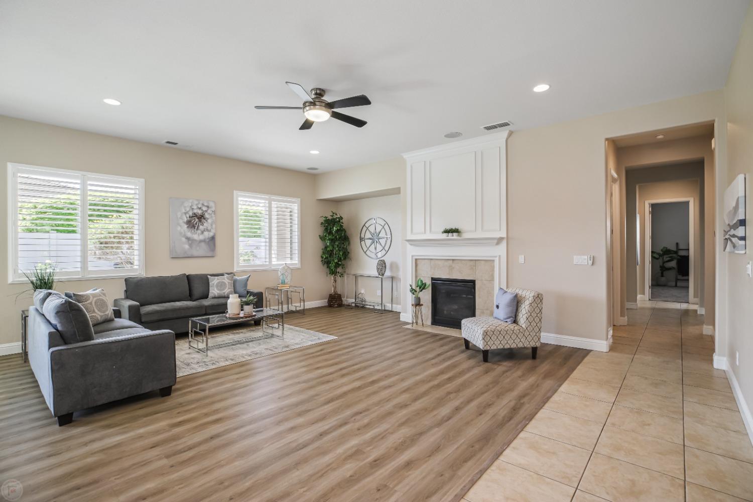 Detail Gallery Image 13 of 93 For 2411 Belle Glade Ln, Manteca,  CA 95336 - 2 Beds | 2/1 Baths