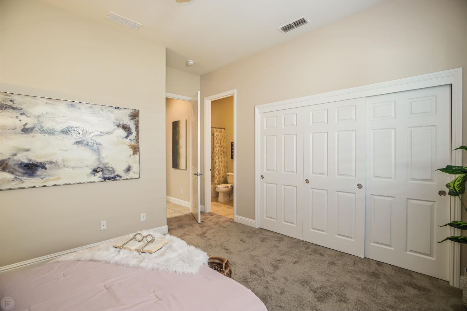 Detail Gallery Image 31 of 93 For 2411 Belle Glade Ln, Manteca,  CA 95336 - 2 Beds | 2/1 Baths