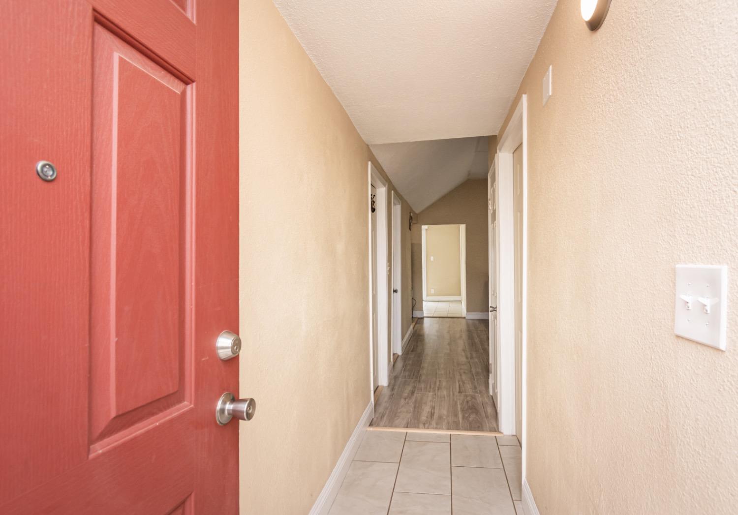 Detail Gallery Image 7 of 36 For 1115 Jean Ave, Sacramento,  CA 95838 - 3 Beds | 1 Baths