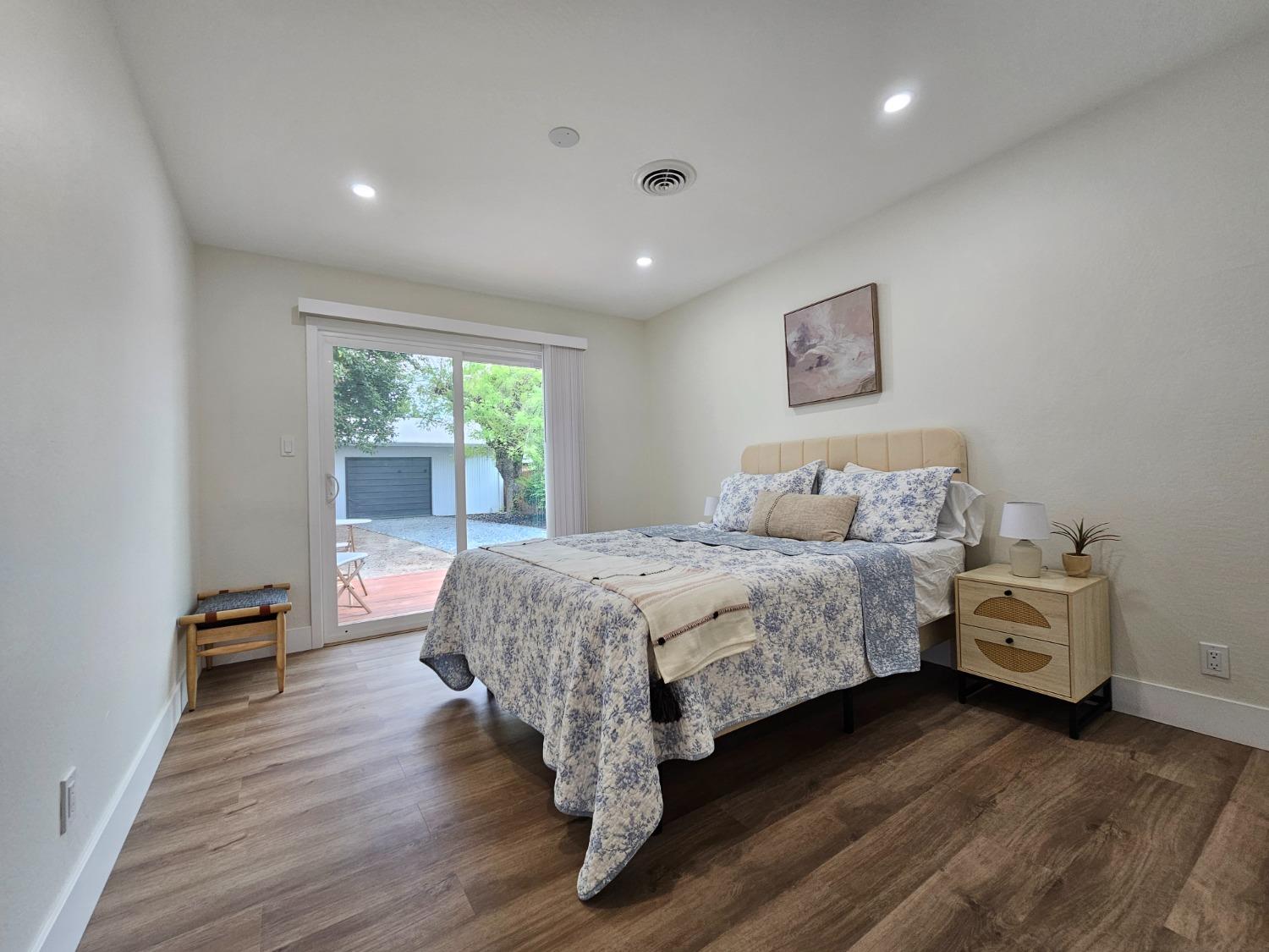 Detail Gallery Image 9 of 32 For 915 Hall St, Arbuckle,  CA 95912 - 3 Beds | 2 Baths
