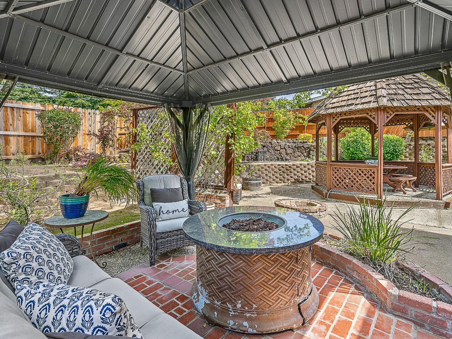 Detail Gallery Image 41 of 49 For 7701 Bloom Way, Citrus Heights,  CA 95610 - 3 Beds | 2 Baths
