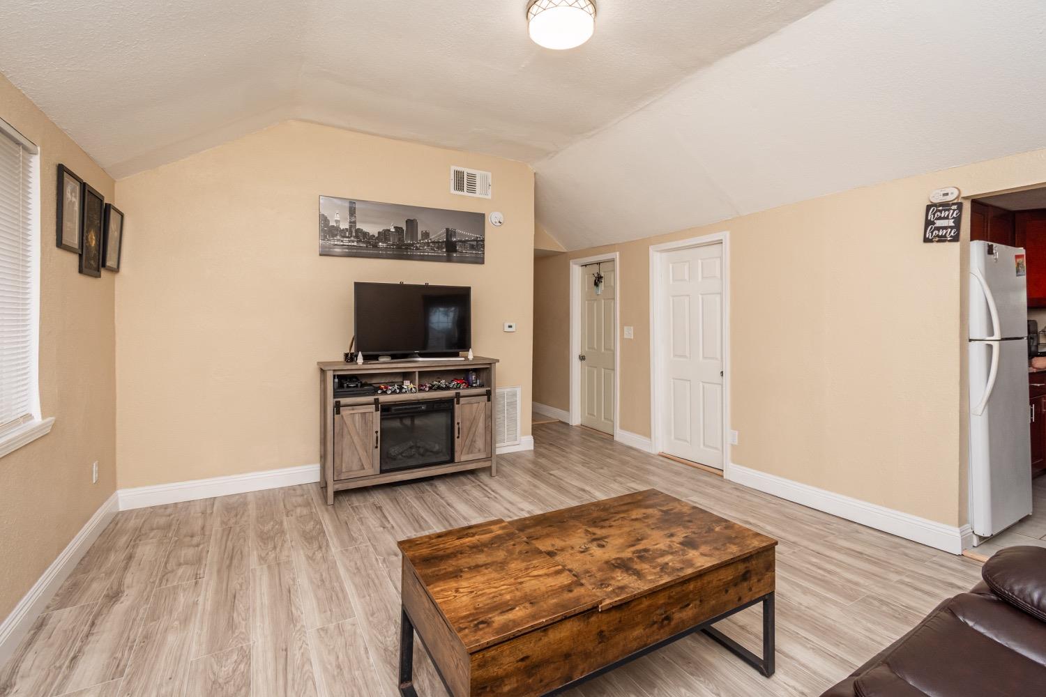 Detail Gallery Image 10 of 36 For 1115 Jean Ave, Sacramento,  CA 95838 - 3 Beds | 1 Baths
