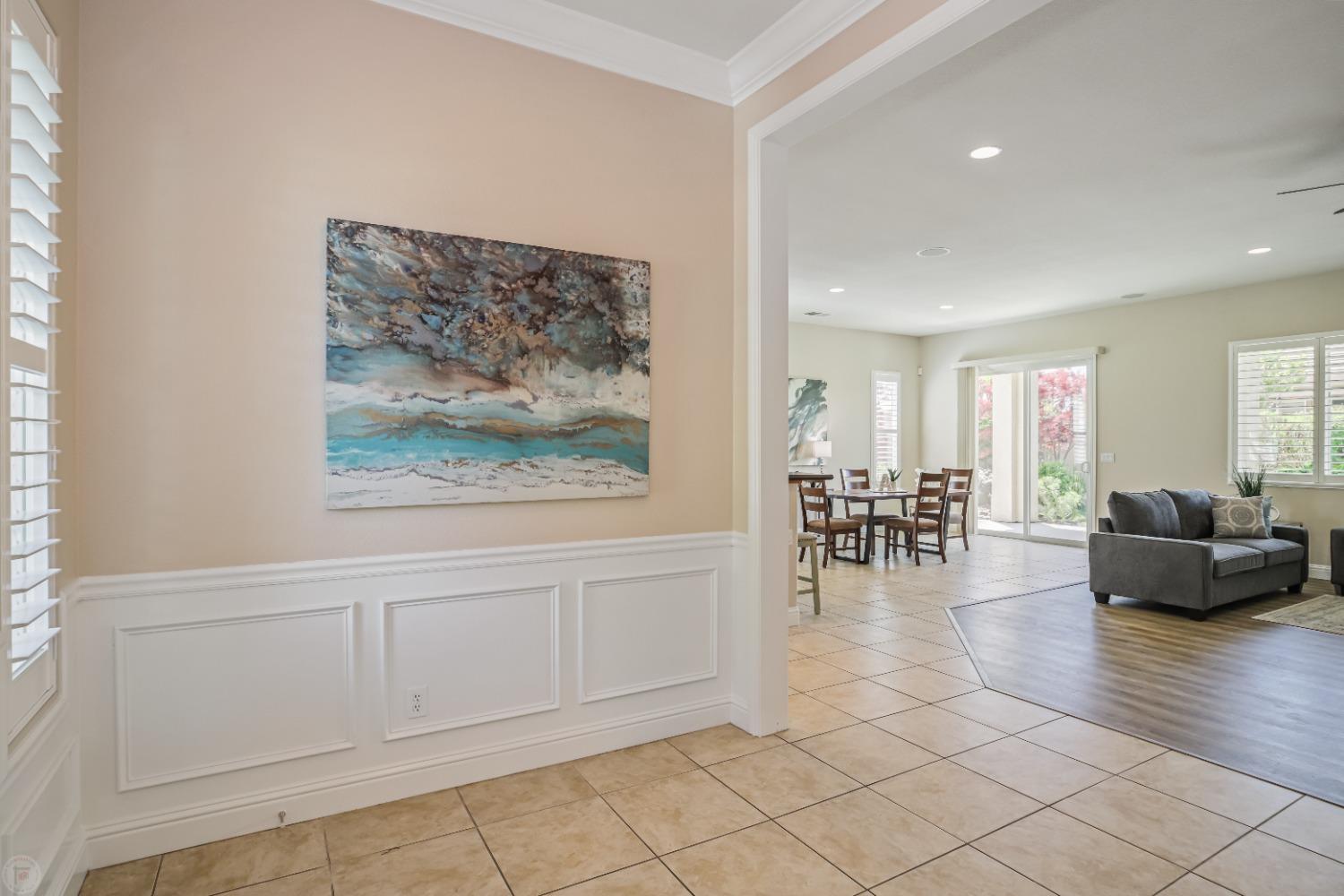 Detail Gallery Image 7 of 93 For 2411 Belle Glade Ln, Manteca,  CA 95336 - 2 Beds | 2/1 Baths