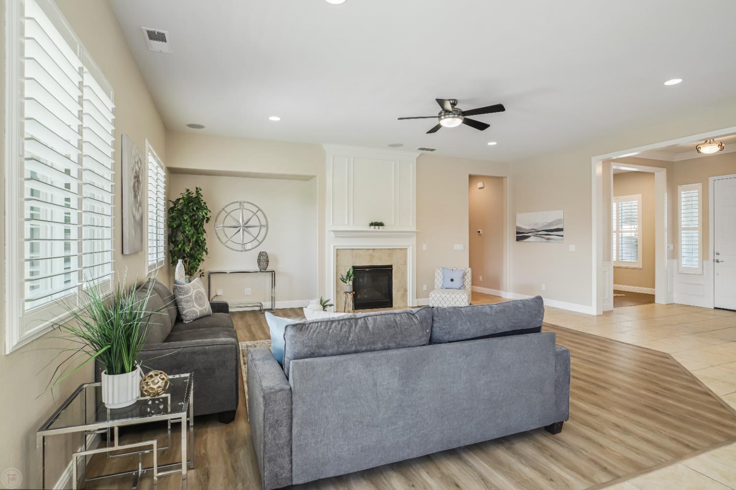 Detail Gallery Image 11 of 93 For 2411 Belle Glade Ln, Manteca,  CA 95336 - 2 Beds | 2/1 Baths