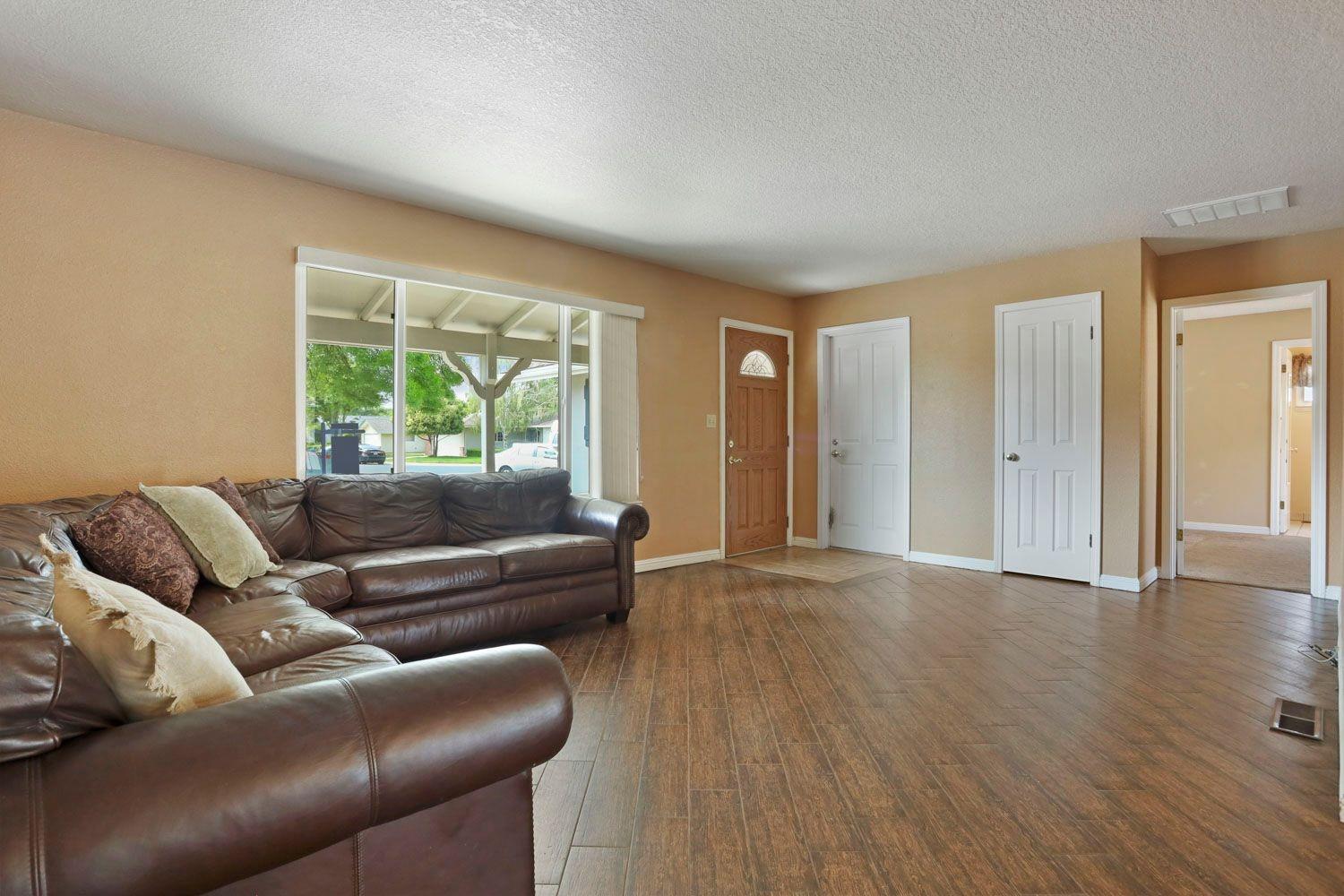 Detail Gallery Image 14 of 45 For 1516 Tiburon Ct, Modesto,  CA 95350 - 3 Beds | 2 Baths