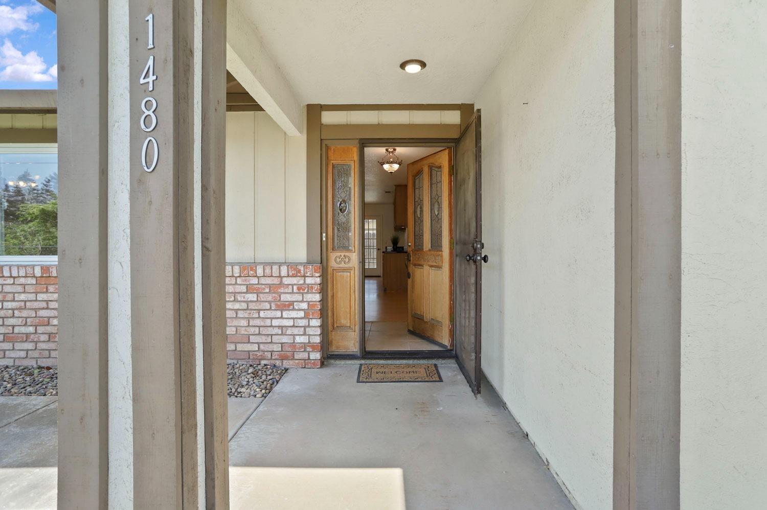 Detail Gallery Image 8 of 63 For 1480 Titleist Way, Manteca,  CA 95337 - 3 Beds | 2/1 Baths