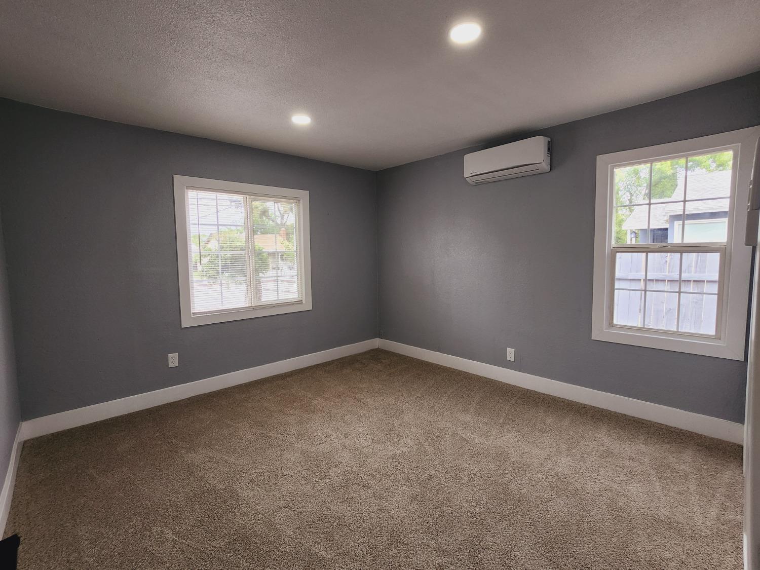 Detail Gallery Image 13 of 31 For 1732 Roanoke Ave, Sacramento,  CA 95838 - 2 Beds | 2 Baths