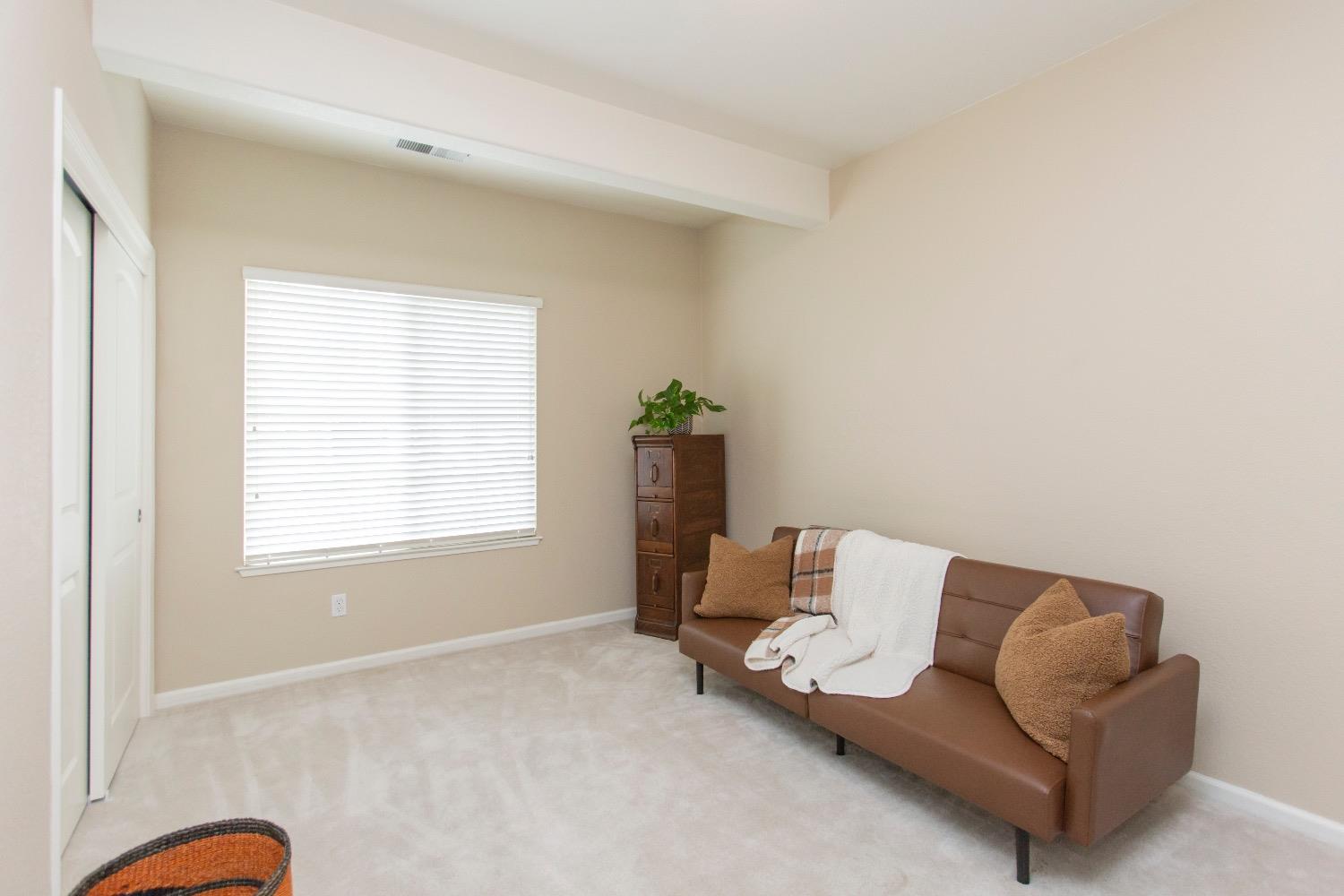 Detail Gallery Image 35 of 45 For 1395 Valley View Dr, Turlock,  CA 95380 - 3 Beds | 2/1 Baths