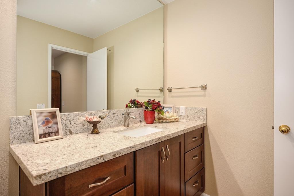 Detail Gallery Image 10 of 41 For 2172 Promontory Point Ln, Rancho Cordova,  CA 95670 - 3 Beds | 2/1 Baths