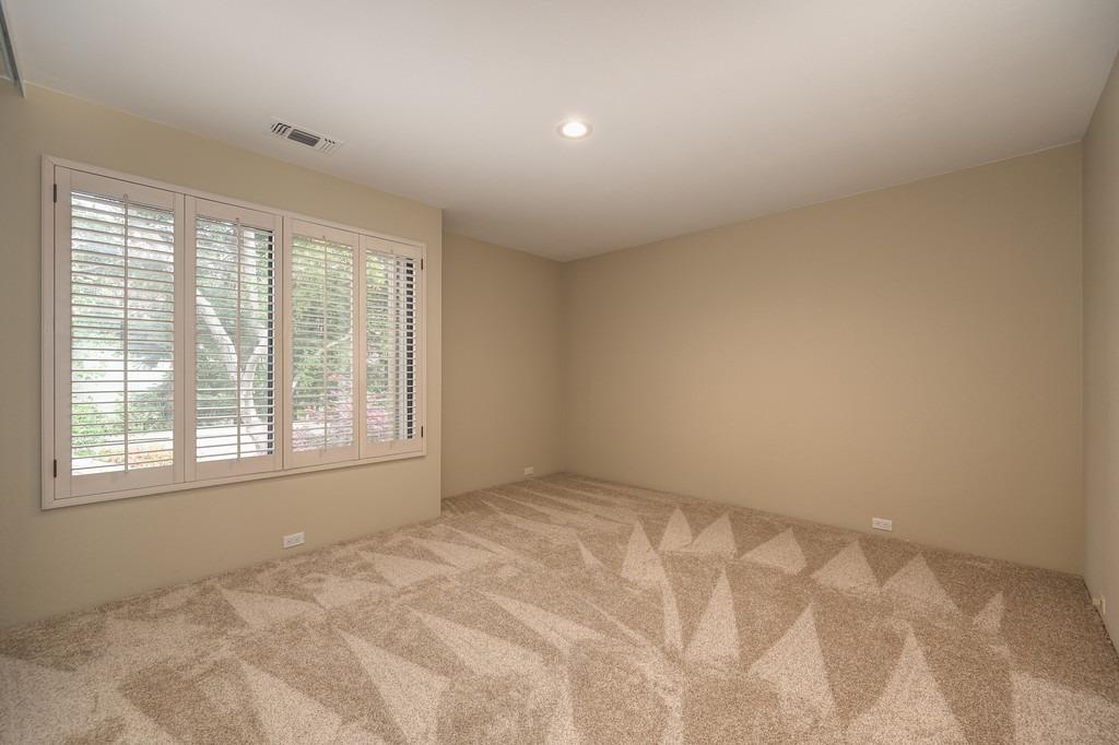 Detail Gallery Image 19 of 41 For 2172 Promontory Point Ln, Rancho Cordova,  CA 95670 - 3 Beds | 2/1 Baths