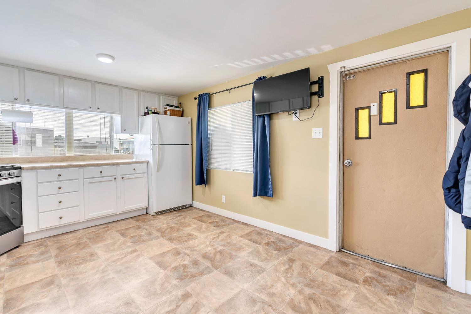 Detail Gallery Image 14 of 52 For 2151 E Pacheco Blvd 69, Los Banos,  CA 93635 - 2 Beds | 1 Baths