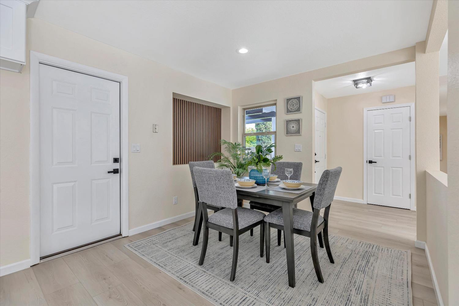 Detail Gallery Image 20 of 41 For 6741 Gold Run Ave, Sacramento,  CA 95842 - 3 Beds | 2 Baths