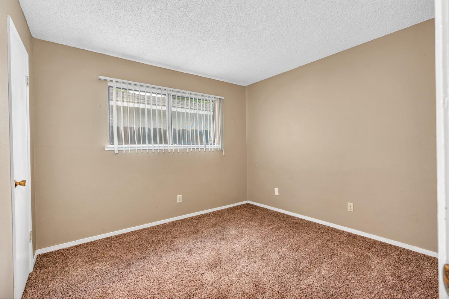 Detail Gallery Image 25 of 42 For 1435 Loughborough Dr, Merced,  CA 95348 - 3 Beds | 2 Baths