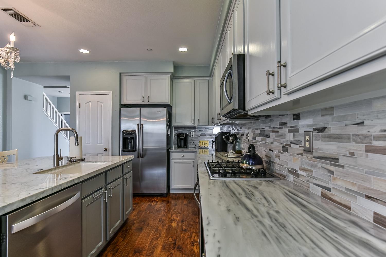 Detail Gallery Image 21 of 84 For 2800 Shinn Ct, Woodland,  CA 95776 - 4 Beds | 2/1 Baths
