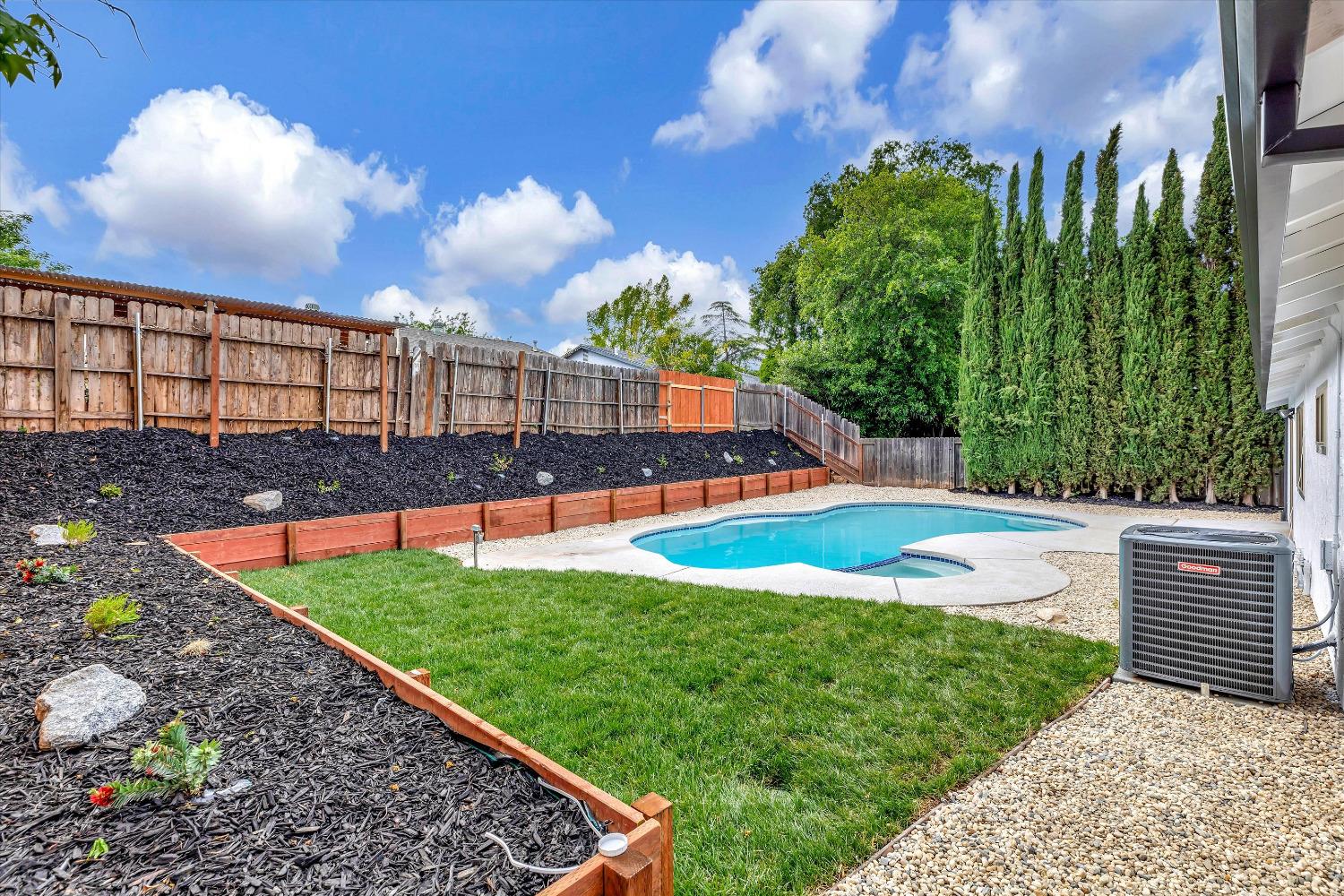 Detail Gallery Image 41 of 41 For 6741 Gold Run Ave, Sacramento,  CA 95842 - 3 Beds | 2 Baths