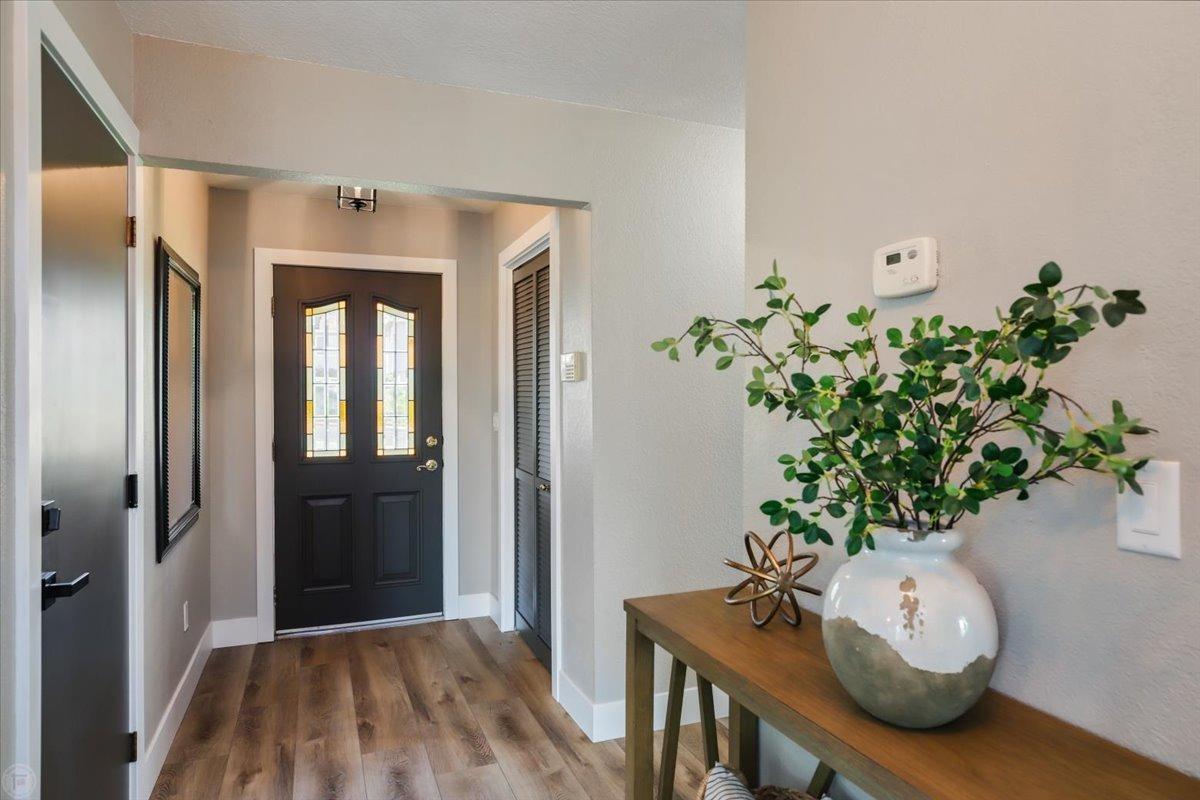 Detail Gallery Image 8 of 70 For 1298 River Bluff Dr, Oakdale,  CA 95361 - 3 Beds | 2/1 Baths