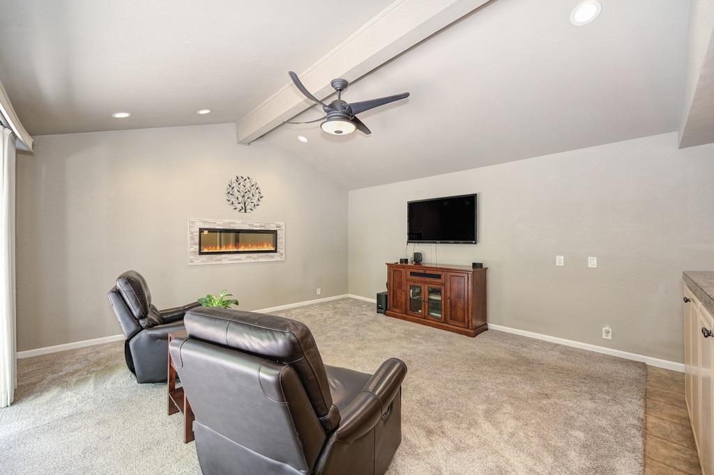 Detail Gallery Image 21 of 61 For 1309 Meadowvista Way, Roseville,  CA 95661 - 3 Beds | 2 Baths