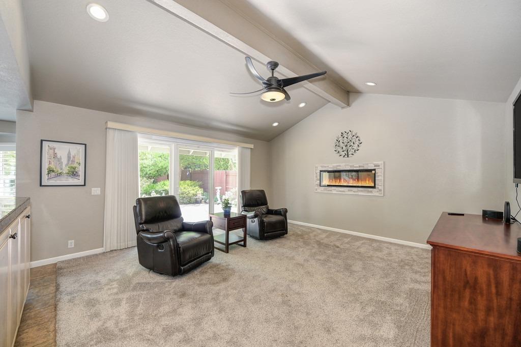Detail Gallery Image 24 of 61 For 1309 Meadowvista Way, Roseville,  CA 95661 - 3 Beds | 2 Baths