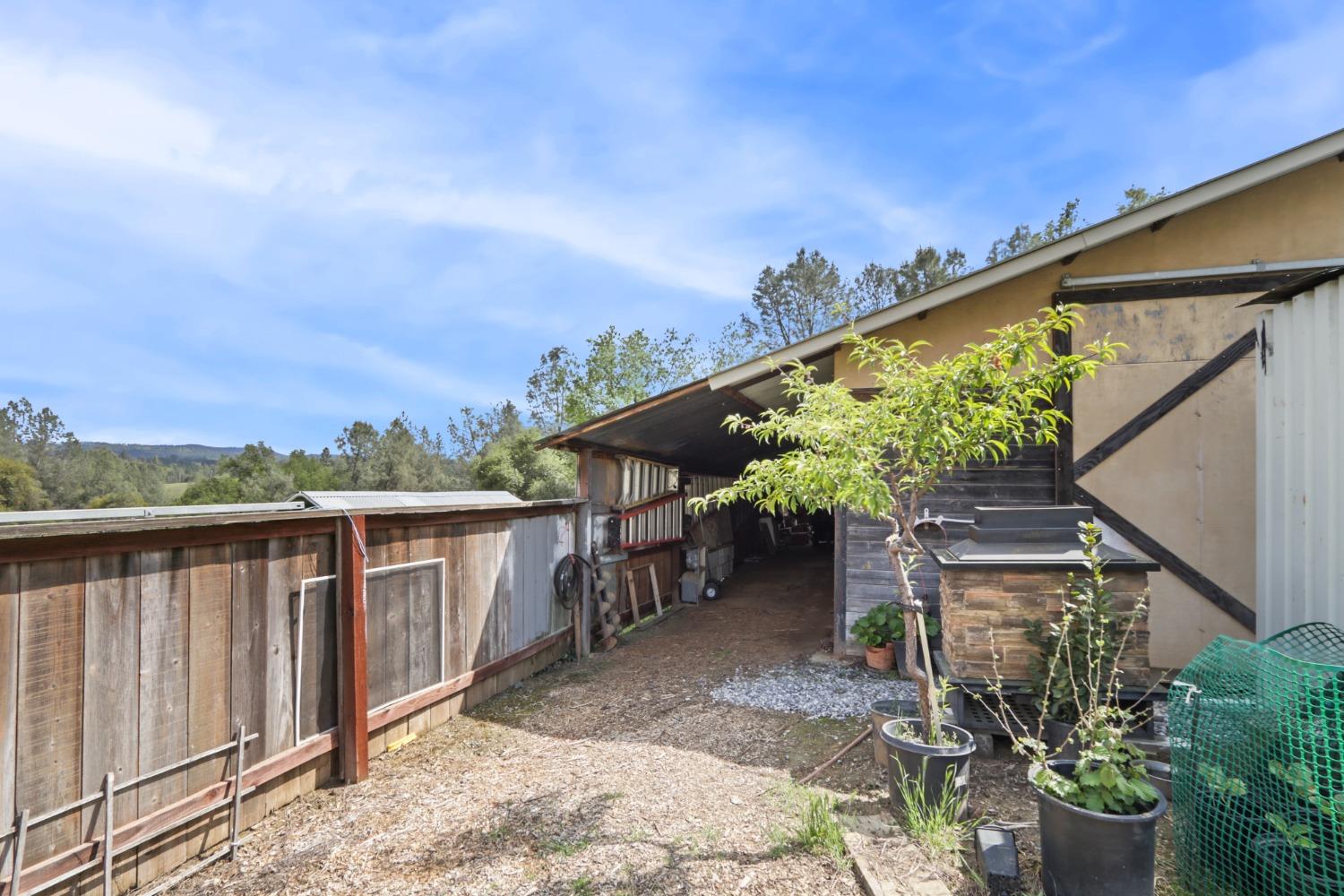 Detail Gallery Image 64 of 87 For 3200 Horseshoe Bend Rd, Somerset,  CA 95684 - 3 Beds | 2 Baths