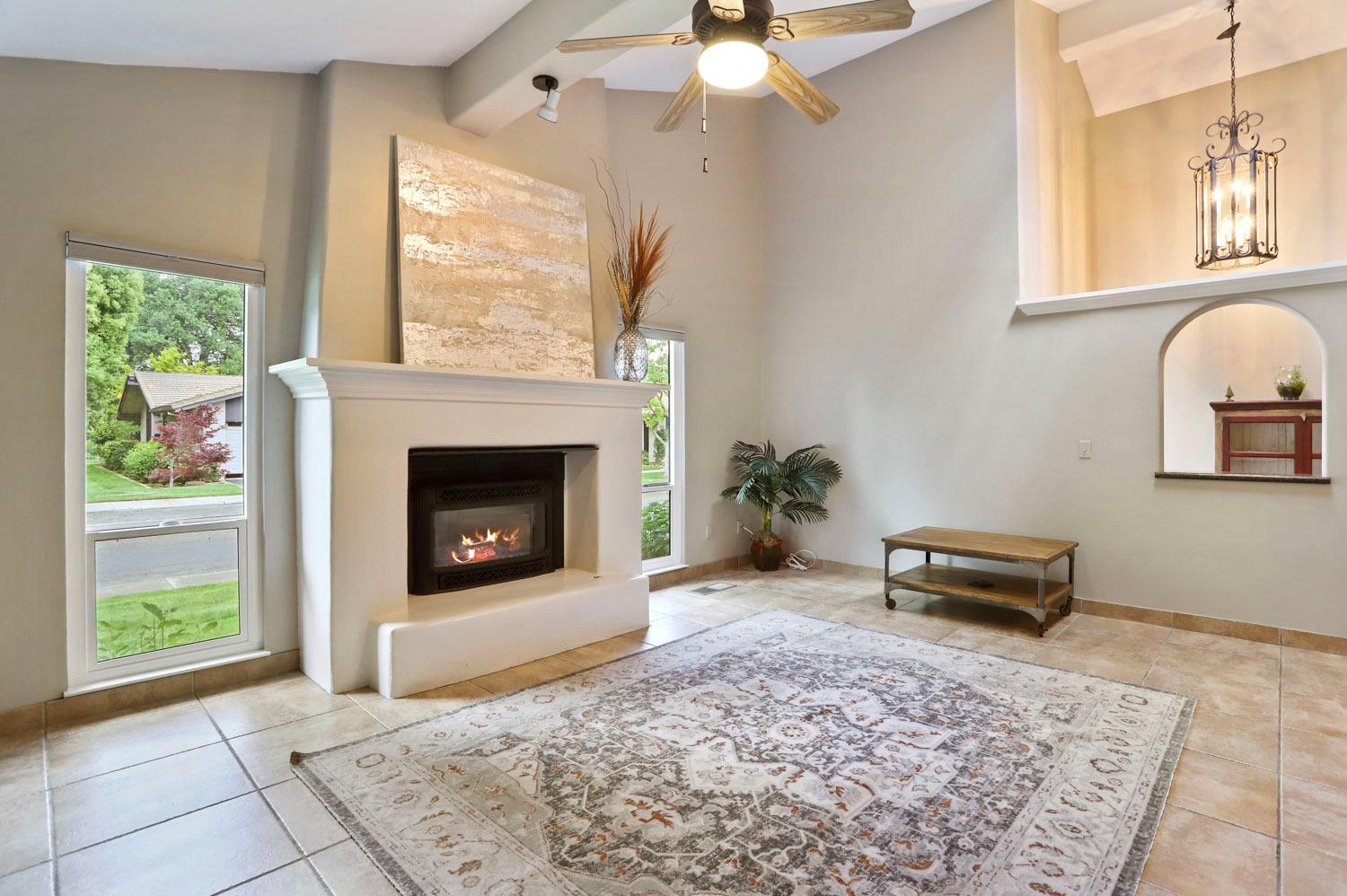 Detail Gallery Image 11 of 59 For 1729 Le Bec Ct, Lodi,  CA 95240 - 3 Beds | 2 Baths