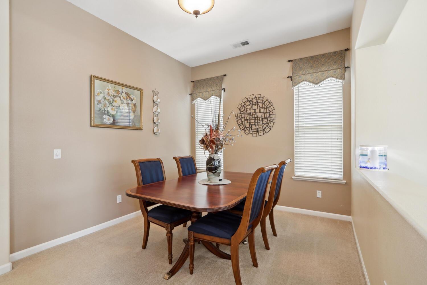Detail Gallery Image 11 of 82 For 237 Mill Valley Cir, Sacramento,  CA 95835 - 2 Beds | 2 Baths