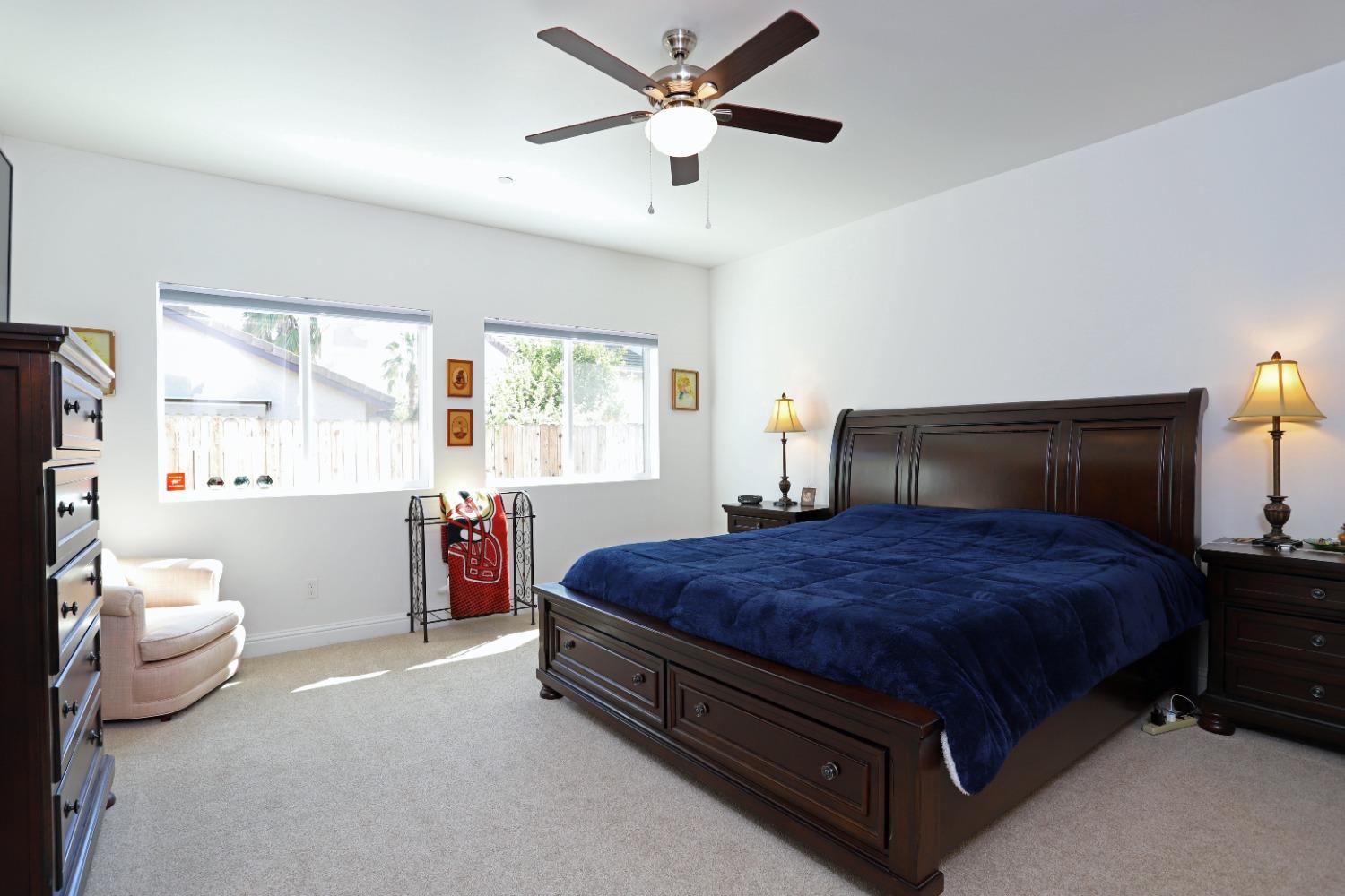 Detail Gallery Image 11 of 30 For 3620 Wiles Ln, Carmichael,  CA 95608 - 4 Beds | 2/1 Baths