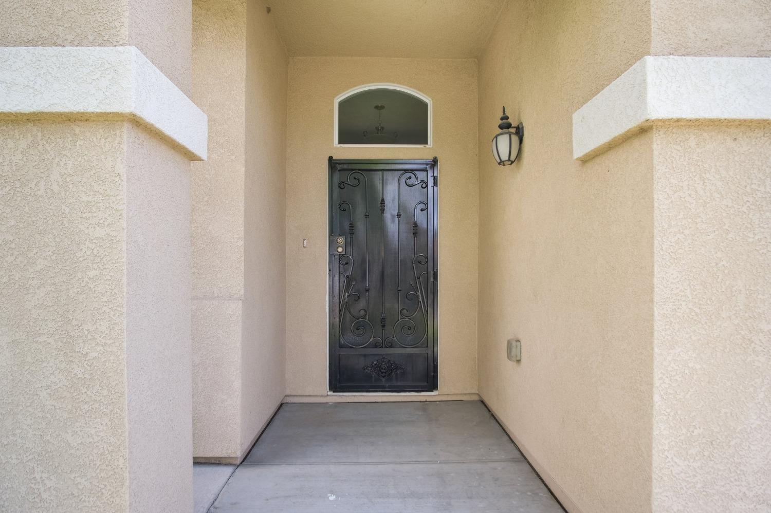 Detail Gallery Image 4 of 28 For 1656 Vieira St, Livingston,  CA 95334 - 3 Beds | 2 Baths