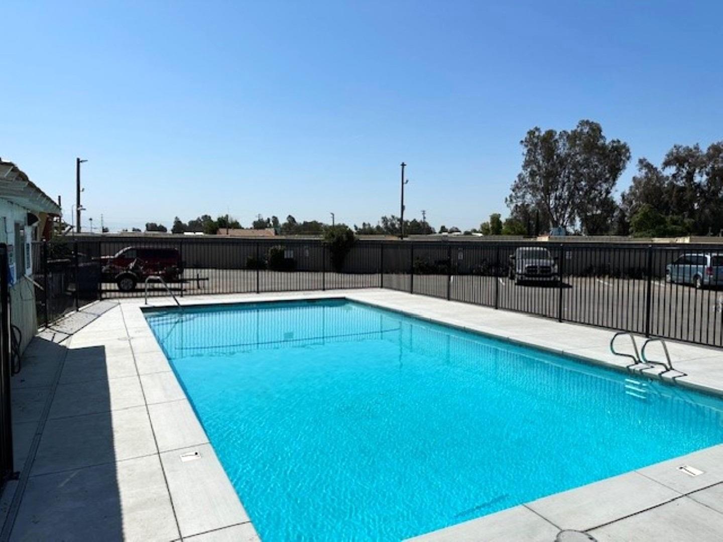 Detail Gallery Image 1 of 1 For 5000 Pierce 32, Bakersfield,  CA 93308 - 2 Beds | 2/1 Baths