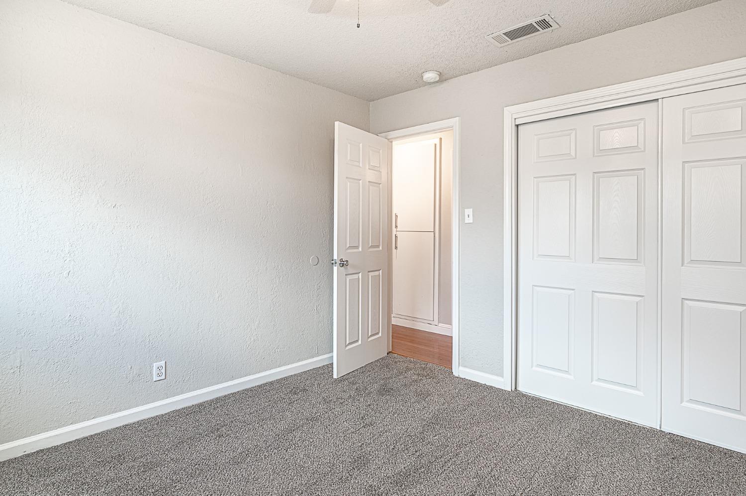 Detail Gallery Image 16 of 23 For 421 a, Waterford,  CA 95386 - 3 Beds | 1 Baths