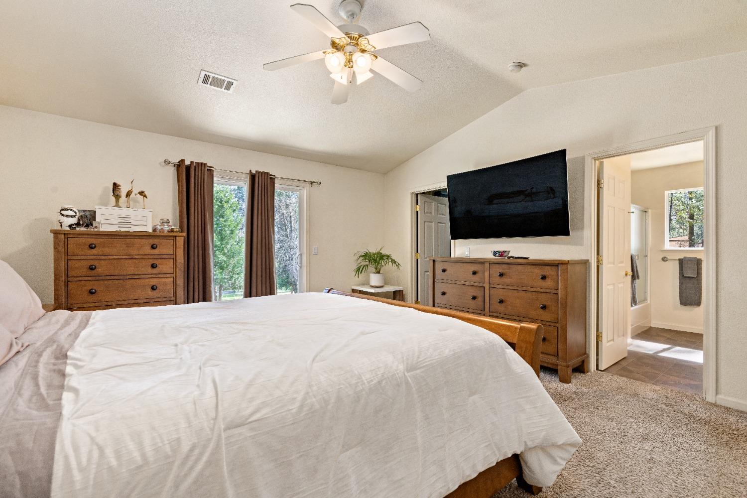 Detail Gallery Image 32 of 71 For 13644 Edgewood Dr, Grass Valley,  CA 95945 - 3 Beds | 2 Baths
