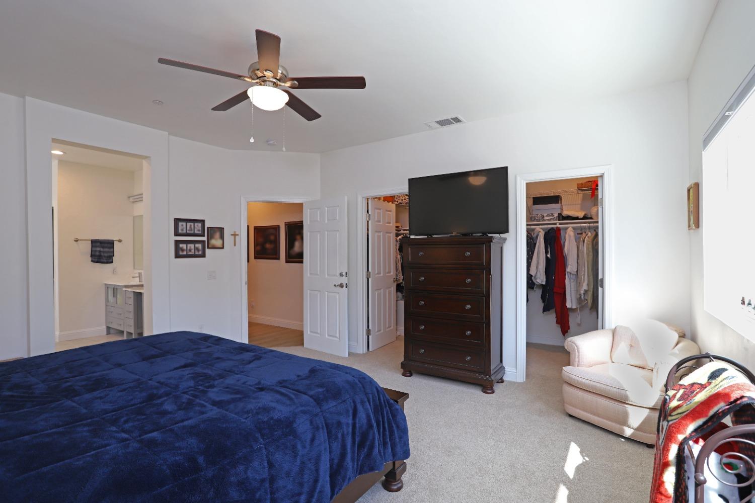 Detail Gallery Image 10 of 30 For 3620 Wiles Ln, Carmichael,  CA 95608 - 4 Beds | 2/1 Baths