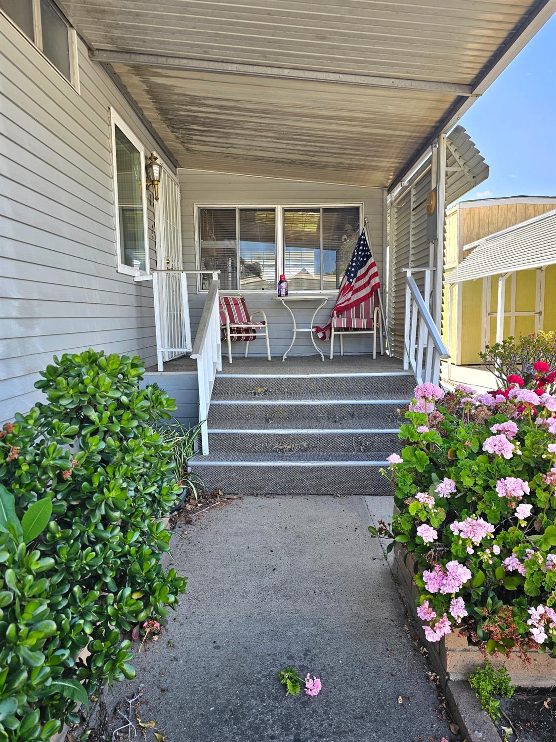Detail Gallery Image 6 of 54 For 8665 Florin Rd 181, Sacramento,  CA 95828 - 2 Beds | 2 Baths