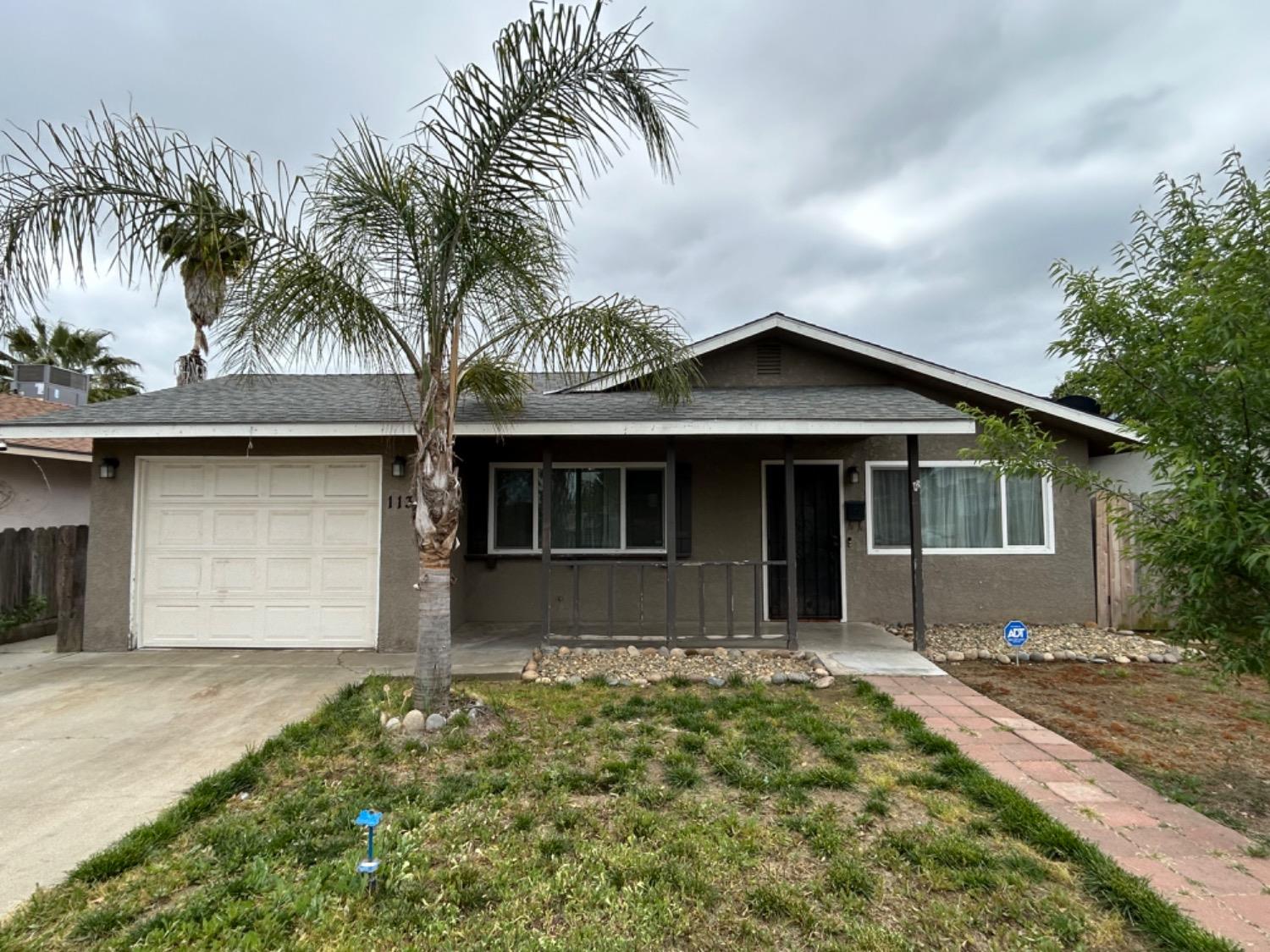 Detail Gallery Image 1 of 16 For 113 Colusa Ave, Chowchilla,  CA 93610 - 3 Beds | 2 Baths