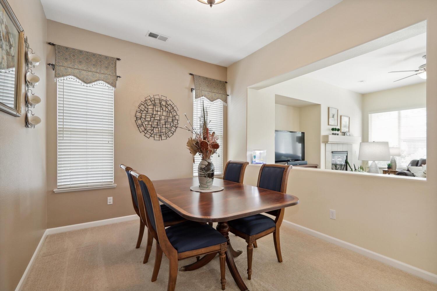 Detail Gallery Image 10 of 82 For 237 Mill Valley Cir, Sacramento,  CA 95835 - 2 Beds | 2 Baths