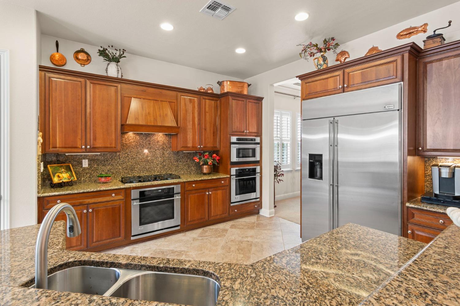 Detail Gallery Image 17 of 64 For 2168 Penstone Loop, Roseville,  CA 95747 - 3 Beds | 2/1 Baths