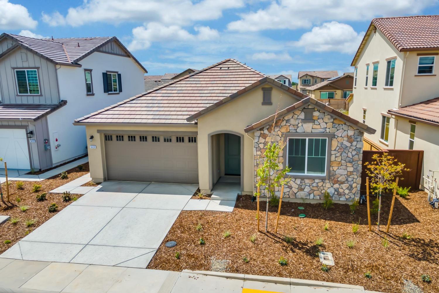 Detail Gallery Image 38 of 46 For 3429 Discovery Dr, Folsom,  CA 95630 - 3 Beds | 2 Baths
